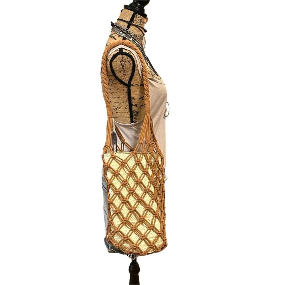 NEW - Universal Thread  Macrame Shoulder Handbag - Picture 8 of 8